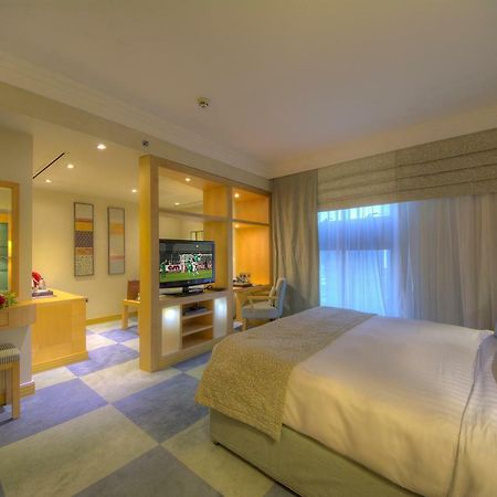 เดอะ ลีลา โฮเต็ล Hotel ดูไบ ภายนอก รูปภาพ