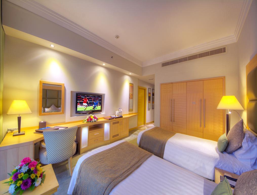 เดอะ ลีลา โฮเต็ล Hotel ดูไบ ภายนอก รูปภาพ