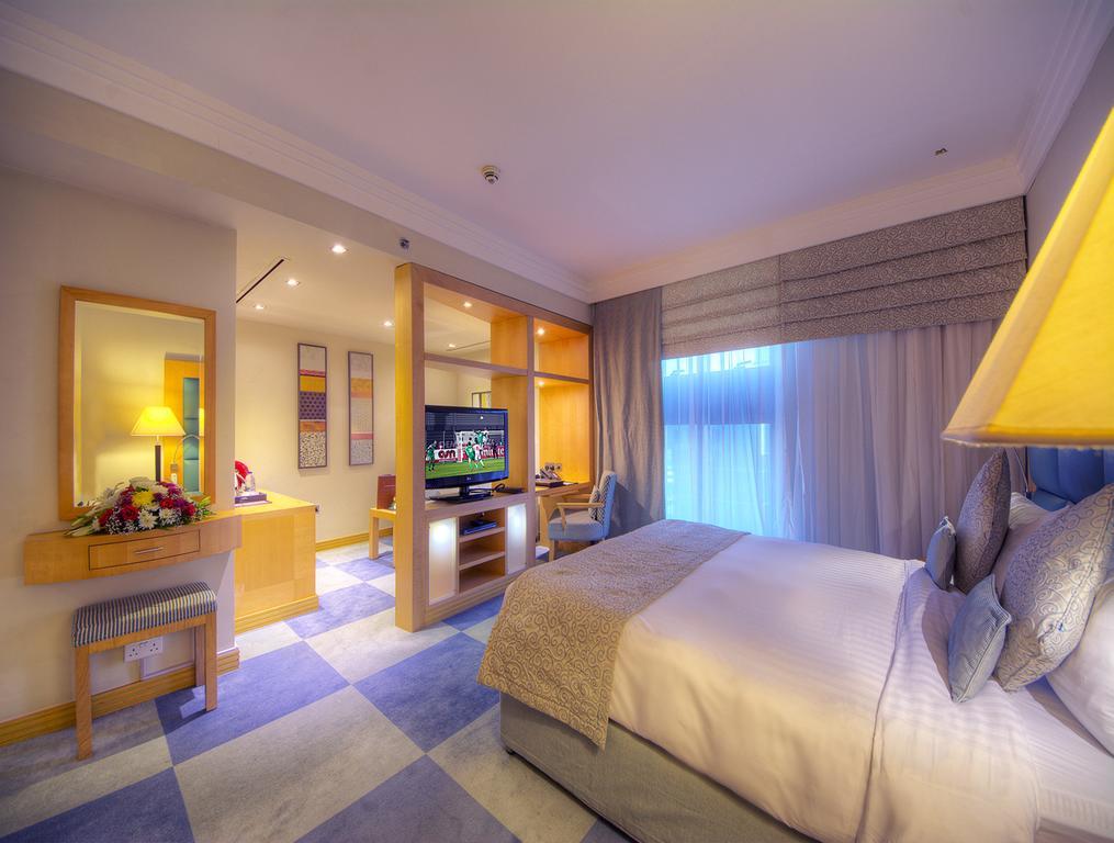 เดอะ ลีลา โฮเต็ล Hotel ดูไบ ภายนอก รูปภาพ